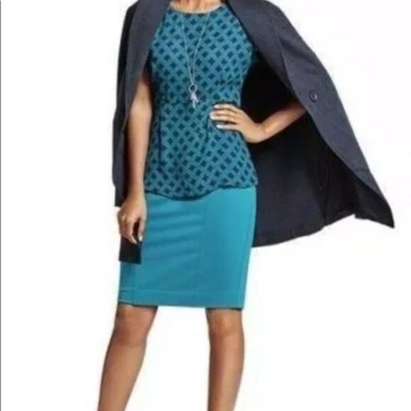 CABI Teal Blue Sigourney Side Zip Office Mini Pencil Skirt Style 3220 Size 10 - Picture 1 of 8